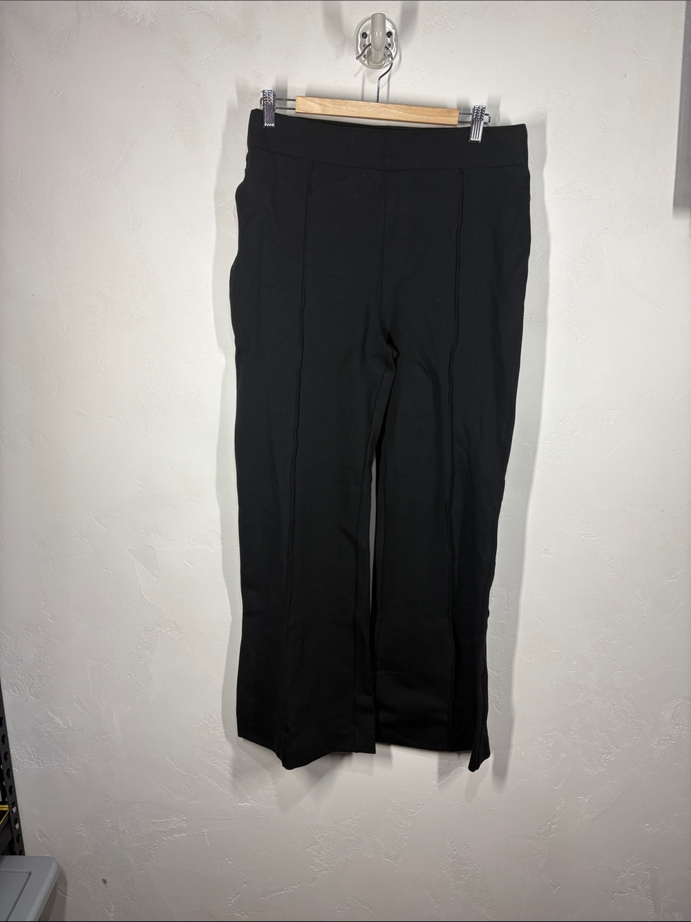 Spanx Black Women's Pull-On Flare Pants size XL Petite